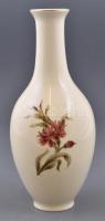 Zsolnay virág mintás váza. Kézzel festett, jelzett (Bányavölgyi Zsuzsanna), mázrepedéses, hibátlan 2...