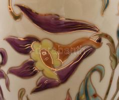 Zsolnay virág mintás váza. Kézzel festett, jelzett hibátlan 27,5 cm