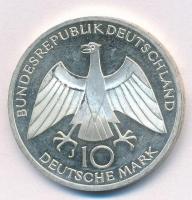 NSZK 1972J 10M Ag "Olimpia-München / Csomó" T:1- FRG 1972J 10 Mark Ag "Olymics Munich...