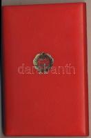 DN "Honvédelmi Érdemérem-10 éves" kitüntetés, szalaggal T:2 Díszdobozban!