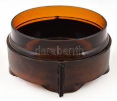 Barna színű üvegtál, bőr tokban, csorbákkal, d: 14 cm