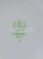 Hollóházi porcelán váza, matricás, jelzett, apró kopásokkal, m: 17 cm