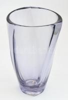 Lila üvegváza, apró kopásokkal, csorbákkal, m: 20 cm