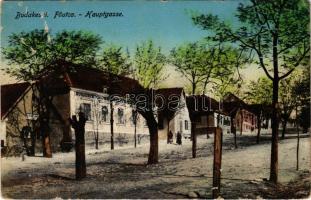 Budakeszi, Fő utca, Takarékpénztár (kopott sarkak / worn corners)