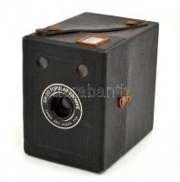 cca 1937 Kodak Eastman Six-20 Popular Brownie box fényképezőgép, működőképes állapotban / Vintage Kodak box camera, in working condition