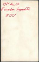 1971 Magyarok Equadorban az egyenlítőnél feliratozott fotó 9x14 cn