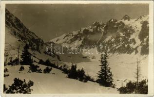 1931 Tátra, Magas-Tátra, Vysoké Tatry; Velická dolina a Granátová stena / Felker Tal und Granatenwand / Felkai-völgy a Gránátfallal. M. Szabó felvétele / valley in winter