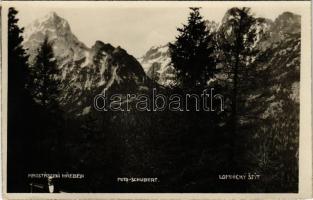 1928 Tátra, Magas-Tátra, Vysoké Tatry; Prostredni Hreben, Lomnicky stít / Közép-gerinc, Lomnici-csúcs, pincér / mountain peaks, waiter. Schubert photo
