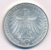 NSZK 1972D 10M Ag "Müncheni Olimpia - Térdelő atléták" T:1- FRG 1972D 10 Mark Ag "Mün...