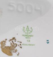 Hollóházi virágokkal és madárral díszített nagyméretű váza, matricás, jelzett, alján apró mázhibával...