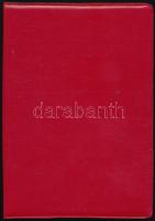 1982 Rendőrtiszti Főiskola által kiadott igazolás vezetői továbbképző tanfolyamról, a főiskola paran...