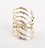Ezüst(Ag) áttört, 7 sávos, hullám mintás gyűrű, jelzett, méret: 53, nettó: 4,78 g