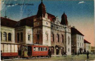 1921 Szeged, Vasútállomás, villamos (gyűrődés / crease)