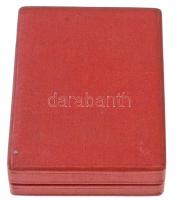 1951. "Sztahanovista" zománcozott fém kitüntetés eredeti tokban T:2