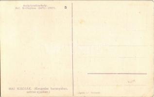 Székelyudvarhely, Odorheiu Secuiesc;  Református kollégium. Mai kisdiák (kengyeles harisnyában, szőt...