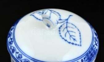 Tirschenreuth hagymamintás hiányos mokkás készlet, 6 csésze, 5 alj, egy cukordoboz összesen 12 db