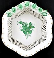 Herendi Apponyi mintás áttört kosárka. Kézzel festett, jelzett, kis lepattanással d: 15 cm