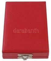 ~1970. "Kiváló Ifjúsági Vezető" kitüntetés mellszalagon, miniatűrrel, eredeti tokban T:1-