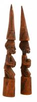 Faragott fa szoborpár, csörgővel az alján, kis lepattanással, repedéssel, m: 62 és 64 cm