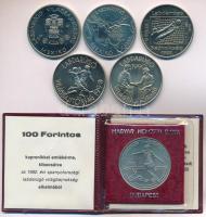 1982. 100Ft Cu-Ni "Labdarúgó világbajnokság 1982" eredeti tokban, tanúsítvánnyal + 1985. 100Ft alpakka "Labdarúgó Világbajnokság 1986 - Mexikó" kapszulában + 1985. 100Ft alpakka "Labdarúgó Világbajnokság 1986. - Mexikó térkép" kapszulában + 1988. 100Ft Cu-Ni-Zn "Labdarúgó Európa-bajnokság" + 1988. 100Ft alpakka "Labdarúgó Világbajnokság 1990 - Két játékos" + 1989. 100Ft Cu-Ni-Zn "Labdarúgó Világbajnokság - Kézfogás" kapszulában T:BU