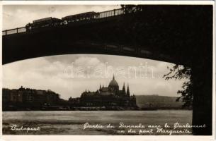 1935 Budapest V. Országház, Parlament, Margit híd, villamos Singer varrógép reklámmal (vágott / cut)