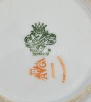 Grindley porcelán teáscsésze aljak, 2 db, W. T.  Copeland & Sons porcelán süteményes tálka, 1 db...