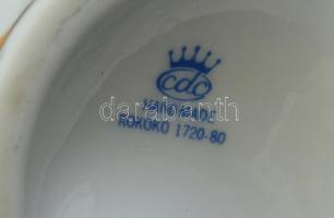 CDC porcelán lanton játszó hölgy, m: 16 cm