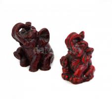 2 db kicsi piros elefántfigura, m: 4,5 és 5 cm