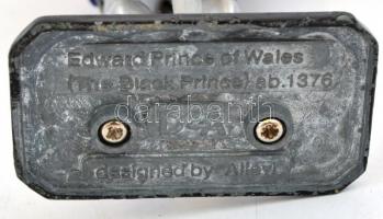 Edward Prince of Wales (The black prince/ A fekete herceg) festett figura, alján feliratozott, kopás...