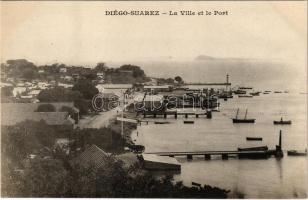 Antsiranana, Diégo-Suarez; La Ville et le Port / port, ship, lighthouse