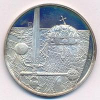 Fülöp Zoltán (1951-) 1978. "Budapest - Parlament / Királyi szent ereklyék" Ag emlékérem, m...