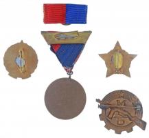 ~1960-1970. "Munkásőr" Br kitüntetés, mellszalagon, miniatűrrel szalagsávon, eredeti, sérü...