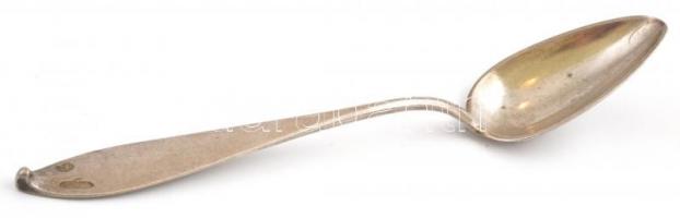 Ezüst (Ag) kanalak (6 db), és ezüst (Ag) villák, és 1 db ezüst (Ag) merőkanál, a merőkanalat leszámí...