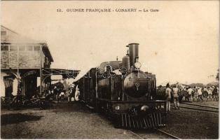 Conakry, La Gare / railwaystation, locomotive