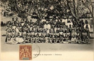 Zagnanado, Orphelinat / orphanage
