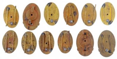 DN "Magyar Néphadsereg - Élenjáró" kitüntető jelvények, eredeti pántokkal, a darabok rögzí...