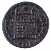 Római Birodalom / Siscia / II. Constantius 333-340. Follis Br (3,51g) T:2
Roman Empire / Siscia / C...