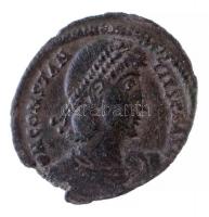 Római Birodalom / ? / II. Constantius 348-351. AE2 Br (3,95g) T:2 Roman Empire / ? / Constantius II 348-351. AE2 Br D N CONSTAN-TIVS P F AVG / FEL TEMP RE-PARATIO - gamma (3,95g) C:XF