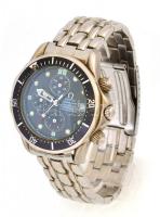 Omega Seamaster replika automata kronográf karóra, bal felső gombja hiányzik, valamint zománchibás, ...