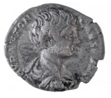 Római Birodalom / Róma / Caracalla 196-198. Denár Ag (2,58g) T:2-,3 Roman Empire / Rome / Caracalla 196-198. Denarius Ag M AVR ANTON CAES PONTIF / PRINCIPI IVVENTVTIS (2,58g) C:VF,F RIC IV-1 13b.
