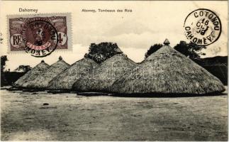 Abomey, Tombeaux des Rois / tombs of the Kings