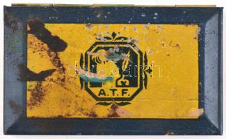 "Albertfalvai Tinta és Festékgyár, Budapest" tintapárnás fémdoboza, kopott, 12x7x2 cm
