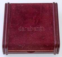 5db-os vegyes magyar és külföldi jelvény, emlékérem tétel, közte "Dumper Dutra Traktor" fé...