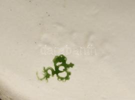 4 db porcelán és kerámia figura, ismeretlen jelzéssel, kézzel festettek, apró kopásokkal, 13x10 cm é...