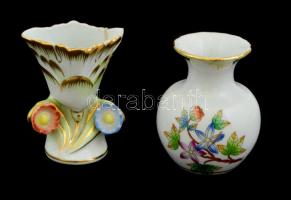 2 db kis méretű herendi Viktória mintás váza, kézzel festett, jelzett, egyik sérült és hiányos, m: 6,5 cm