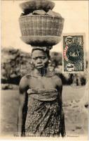 Dahomey, Marchande dAkassa Zagnanavo / native woman, African folklore