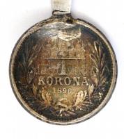 Ezüst(Ag) 1896. 1K-ás érmefejes kiskanál, fém nyéllel, jelzés nélkül, h: 9,5 cm, nettó: 9,64 g