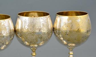 6 db ezüstözött réz boros pohár készlet, néhány helyen megkopva, m: 17 cm