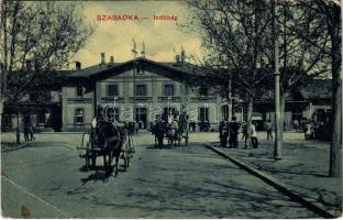 1911 Szabadka, Subotica; indóház, vasútállomás, lovas kocsi és hintó. Papíráruház kiadása 25027 / railway station, horse carriage and chariot (EB)