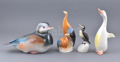 4 db Hollóházi porcelán madár, kézzel festett, jelzett, apró kopásokkal, m: 14 cm és 20,5 cm közötti méretben
